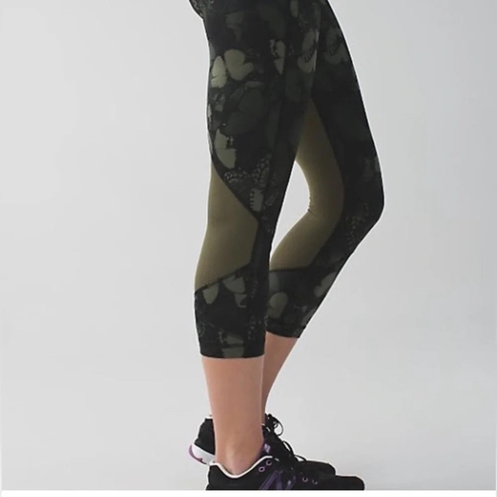 LULULEMON Pace Rival Army Green Camo Butterfly Crop 22” Leggings  Size 4